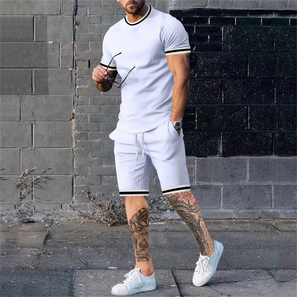 white shorts outfit men