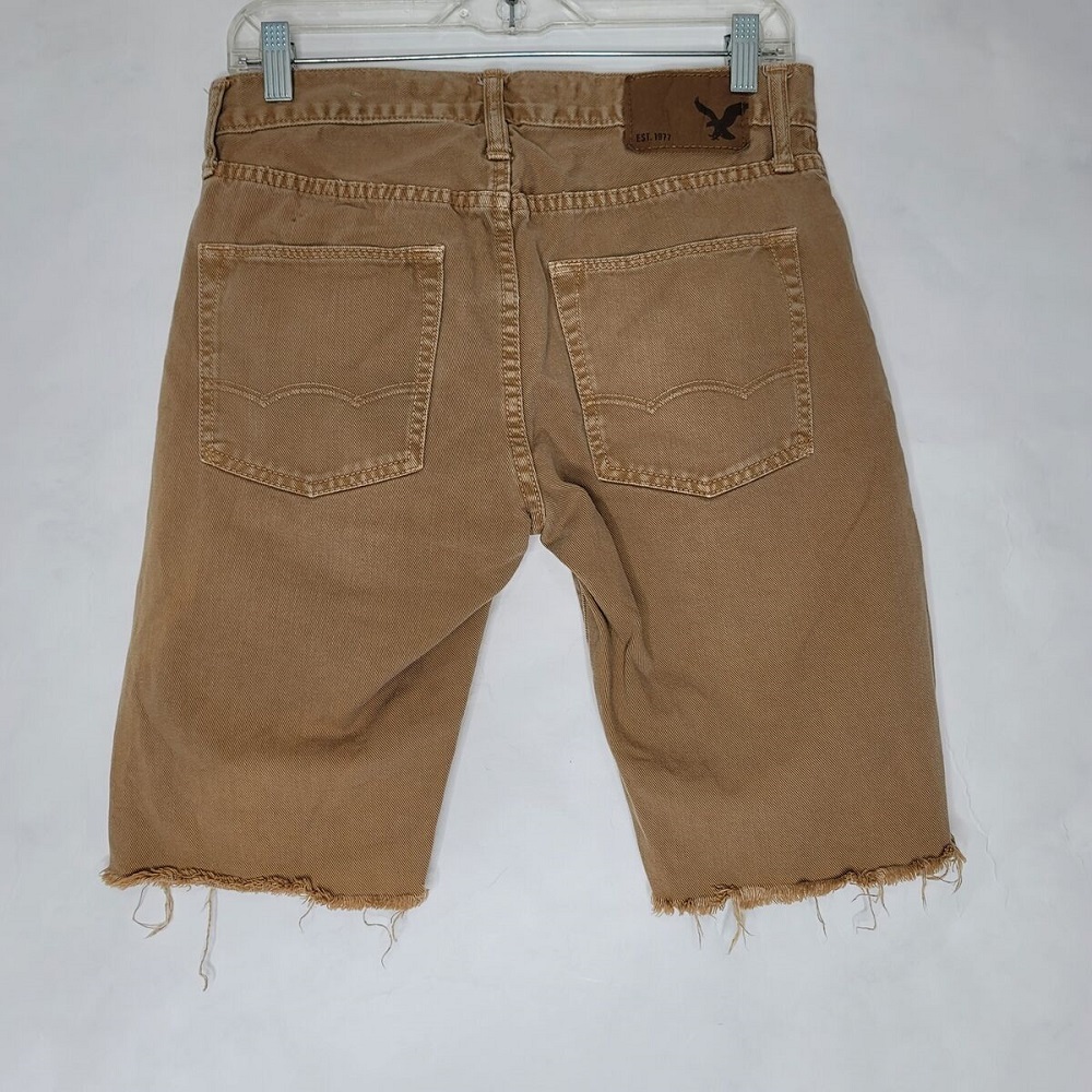 men khaki shorts